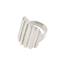 Load image into Gallery viewer, Pilgrim Laurel Ring