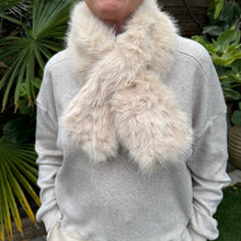 Load image into Gallery viewer, Park Lane Scarf SC1436