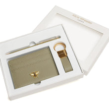 Load image into Gallery viewer, Alice Wheeler 3 Piece Gift Set with Pen