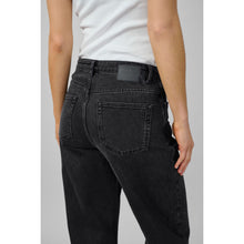 Load image into Gallery viewer, My Essential Wardrobe  Louis High Wide Jean