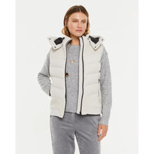 Load image into Gallery viewer, Paz Torras Short Padded vest with Hood