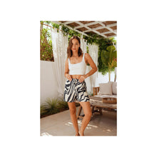 Load image into Gallery viewer, Tutti &amp; Co Adorn Shorts
