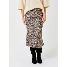 Load image into Gallery viewer, Suzy D Gene Leopard Print Skirt