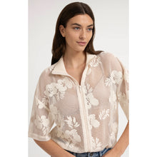 Load image into Gallery viewer, YAYA 01-201234-607 Crochet Jacket with Floral Pattern and Short Sleeves