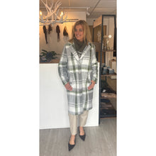 Load image into Gallery viewer, Paz Torras Long Coat