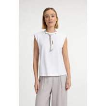 Load image into Gallery viewer, YAYA 01-709396-606 Sleeveless Top With Scarf