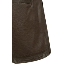 Load image into Gallery viewer, YAYA 01-321039-607 High Waist Shorts with Subtle Sheen
