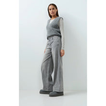 Load image into Gallery viewer, YAYA 01-709439-609 Long Sleeve Top With Boat Neck