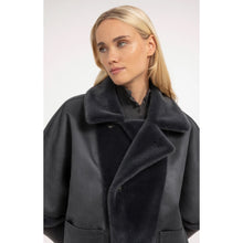 Load image into Gallery viewer, YAYA 02-009089-610 Oversized Reversible Faux Fur Jacket