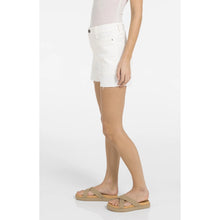 Load image into Gallery viewer, YAYA 01-321030-604 Shorts With Frayed Hem and Pocket Details
