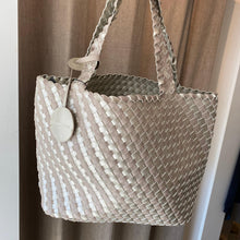 Load image into Gallery viewer, Ilse Jacobsen weaved tote bag
