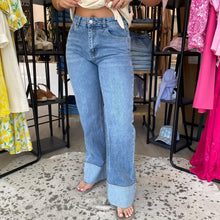Load image into Gallery viewer, On Trend Kate Straight Leg Jeans

