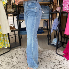 Load image into Gallery viewer, On Trend Mia Wide Leg Jeans
