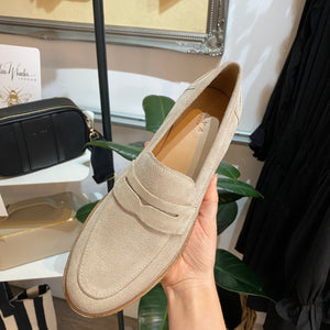 YAYA 023003-403 Suede Loafer