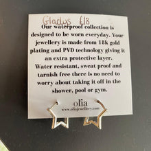 Load image into Gallery viewer, Olía STAR Earrings
