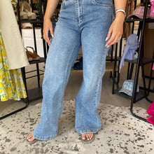 Load image into Gallery viewer, On Trend Mia Wide Leg Jeans

