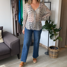 Load image into Gallery viewer, Goa Noe Blouse
