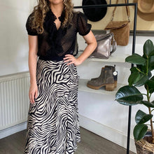 Load image into Gallery viewer, Delicate Love SARA Classic Zebra Skirt
