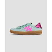 Load image into Gallery viewer, Another Trend Iconic II Trainers
