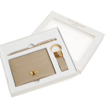 Load image into Gallery viewer, Alice Wheeler 3 Piece Gift Set with Pen
