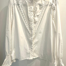 Load image into Gallery viewer, Suzy D SOFIA Lace Trim Detail Shirt
