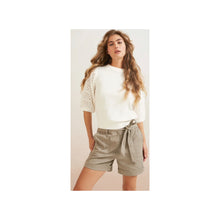 Load image into Gallery viewer, YAYA 321017-405 Woven Cargo Shorts
