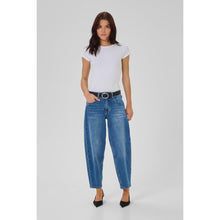 Load image into Gallery viewer, My Essential Wardrobe Baloo High Barrel Jeans
