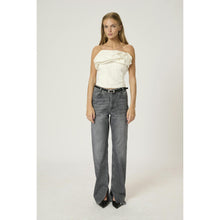 Load image into Gallery viewer, My Essential Wardrobe Daisy Jeans
