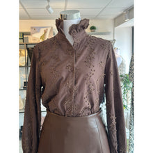 Load image into Gallery viewer, ON TREND Broderie Anglaise Blouse
