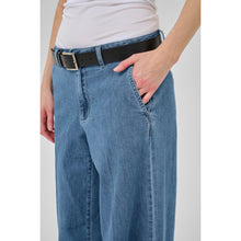 Load image into Gallery viewer, My Essential Wardrobe Soffi Mid X-Wide Jean
