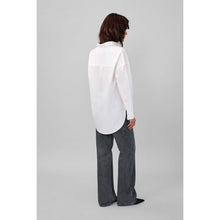 Load image into Gallery viewer, My Essential Wardrobe The Boxy Shirt
