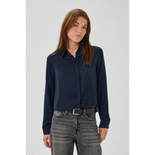Load image into Gallery viewer, My Essential Wardrobe Estelle Short Shirt
