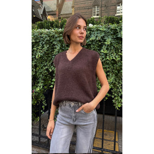 On Trend Nina V Neck knitted Tank