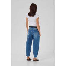 Load image into Gallery viewer, My Essential Wardrobe Baloo High Barrel Jeans
