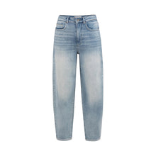 Load image into Gallery viewer, YAYA 01-311123-601 High Waist Jeans with Lose Fit and Light Wash
