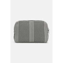 Load image into Gallery viewer, Ilse Jacobsen Knitted Makeup Bag
