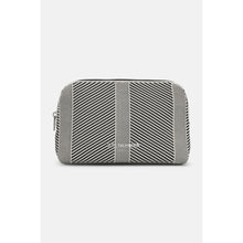 Load image into Gallery viewer, Ilse Jacobsen Knitted Makeup Bag
