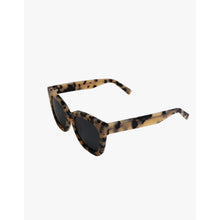 Load image into Gallery viewer, Tutti &amp; Co Island Sunglasses

