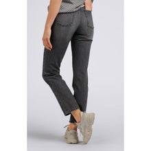 Load image into Gallery viewer, YAYA 311061-408 Dark Jeans
