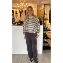 Load image into Gallery viewer, Paz Torras Sweater
