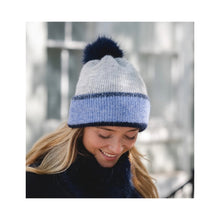 Load image into Gallery viewer, Park Lane Bobble Hat 85
