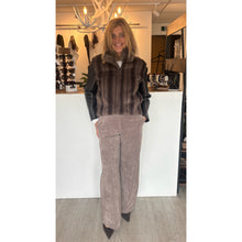 Load image into Gallery viewer, Paz Torras Corduroy Trousers
