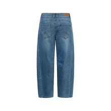 Load image into Gallery viewer, Cream Bahren Ankl Balloon Jeans - Relaxed Fit

