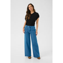 Load image into Gallery viewer, Cream Visti Jeans
