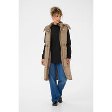 Load image into Gallery viewer, Cream Gaiagro Vest
