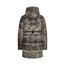 Load image into Gallery viewer, Cream Gaiagro Printed Jacket
