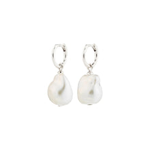 Load image into Gallery viewer, Pilgrim Sky Pearl Earrings
