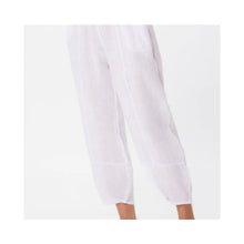 Load image into Gallery viewer, Suzy D Sicily Carrot Linen Pants
