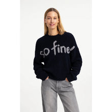 Load image into Gallery viewer, YAYA 01-000636-609 Knitted Sweater with Artwork
