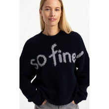 Load image into Gallery viewer, YAYA 01-000636-609 Knitted Sweater with Artwork
